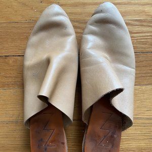 Elizabeth Suzann Mules